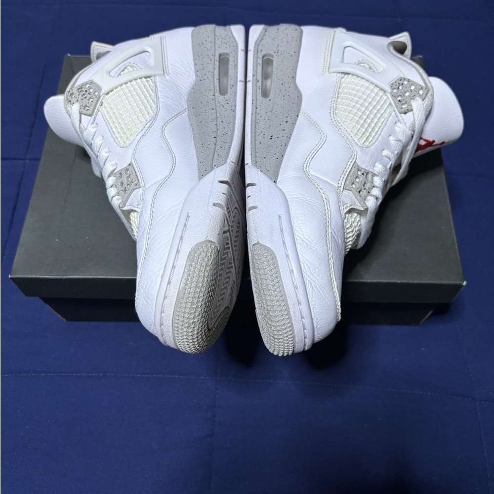 Jordan 4 Retro Mid White Oreo - Picture 1 of 6